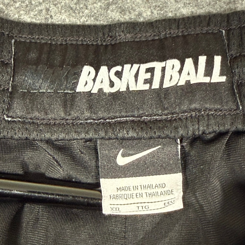 Nike Basketball Shorts Mens XXL Black White Mesh Athletic Side Stripe RN56323 - Picture 3 of 8